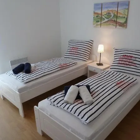 Apartamento Fewo-15-0-n-ferienwohnung-in-graal-mueritz